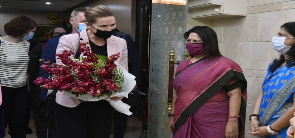 Minister of State Ms. Meenakashi Lekhi receiving the Danish PM H.E. Ms. Mette Frederiksen on her first State Visit to India